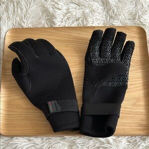 Black Neoprene Gloves